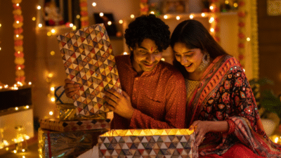 Sending Diwali Diyas
